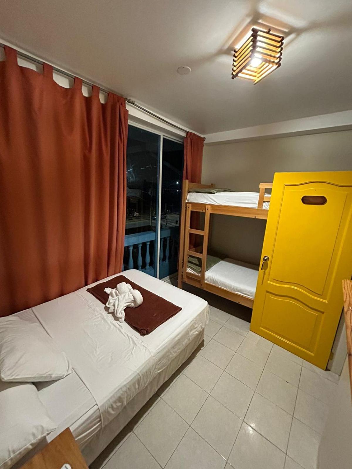 Chescos Hotel 萨利纳斯 外观 照片