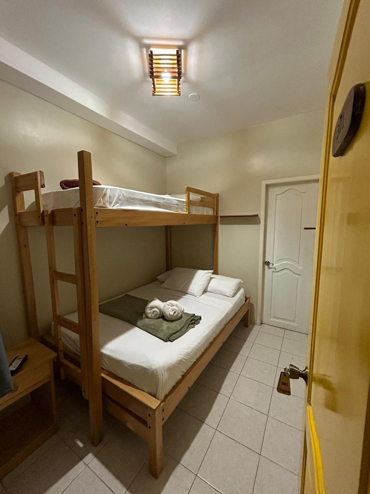 Chescos Hotel 萨利纳斯 外观 照片