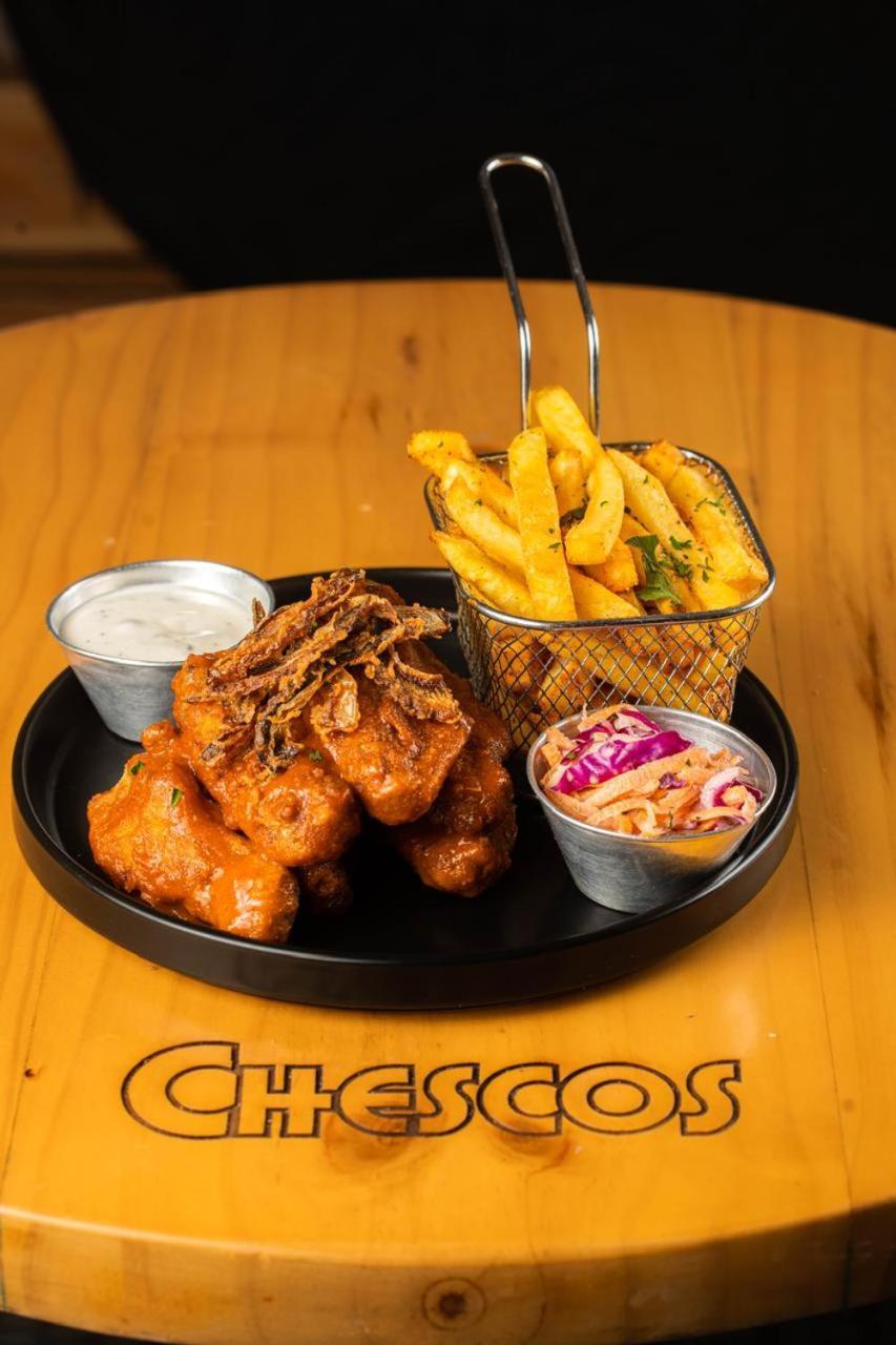 Chescos Hotel 萨利纳斯 外观 照片