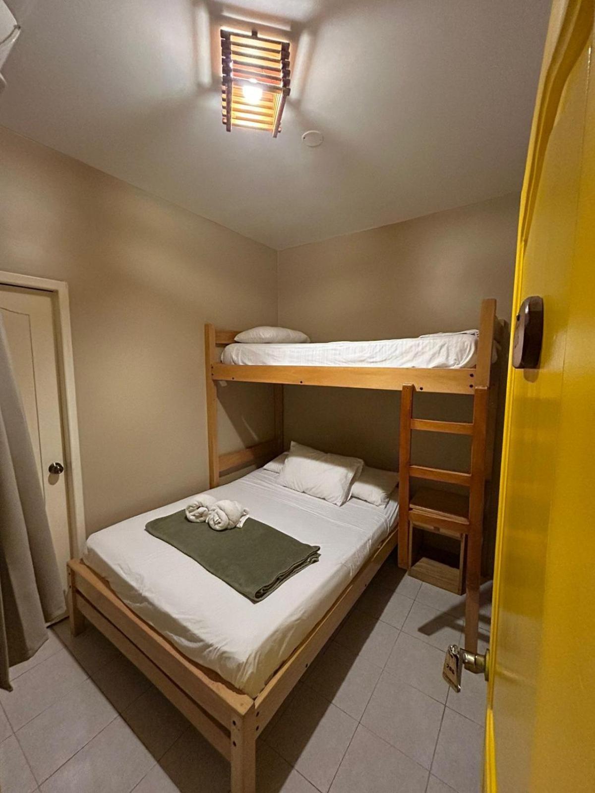 Chescos Hotel 萨利纳斯 外观 照片